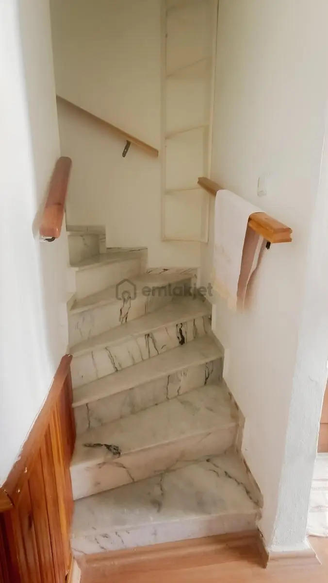 Site İçerisinde 3+1 Doğalgazlı Kiralık Villa - 33