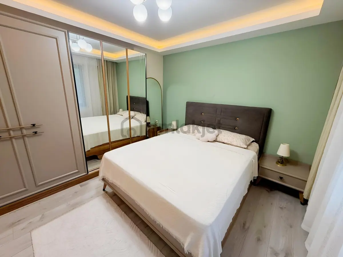 Balat'ta Geniş Ferah Bahçe Kullanımlı 3+1 Satılık Daire - 26