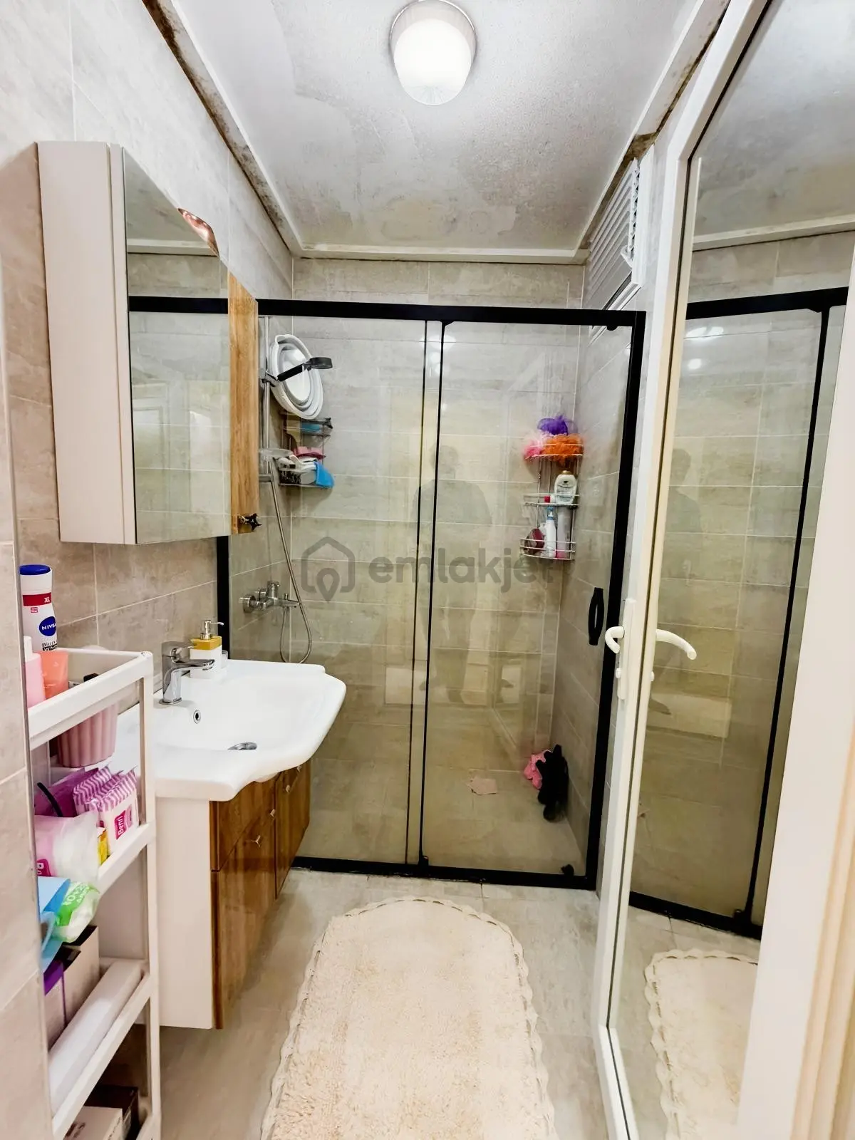 Balat'ta Geniş Ferah Bahçe Kullanımlı 3+1 Satılık Daire - 25
