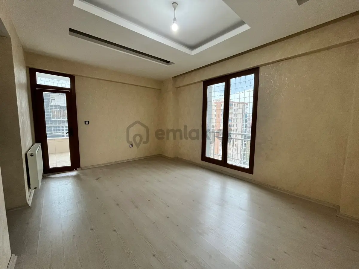 75’te Lüks Kiralık 4+1 Temiz Daire - 12