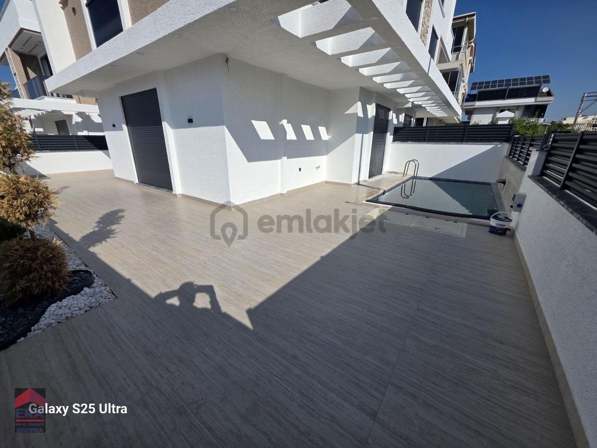 Didim Efeler Mahallesinde Satılık Tripleks Villa - 8