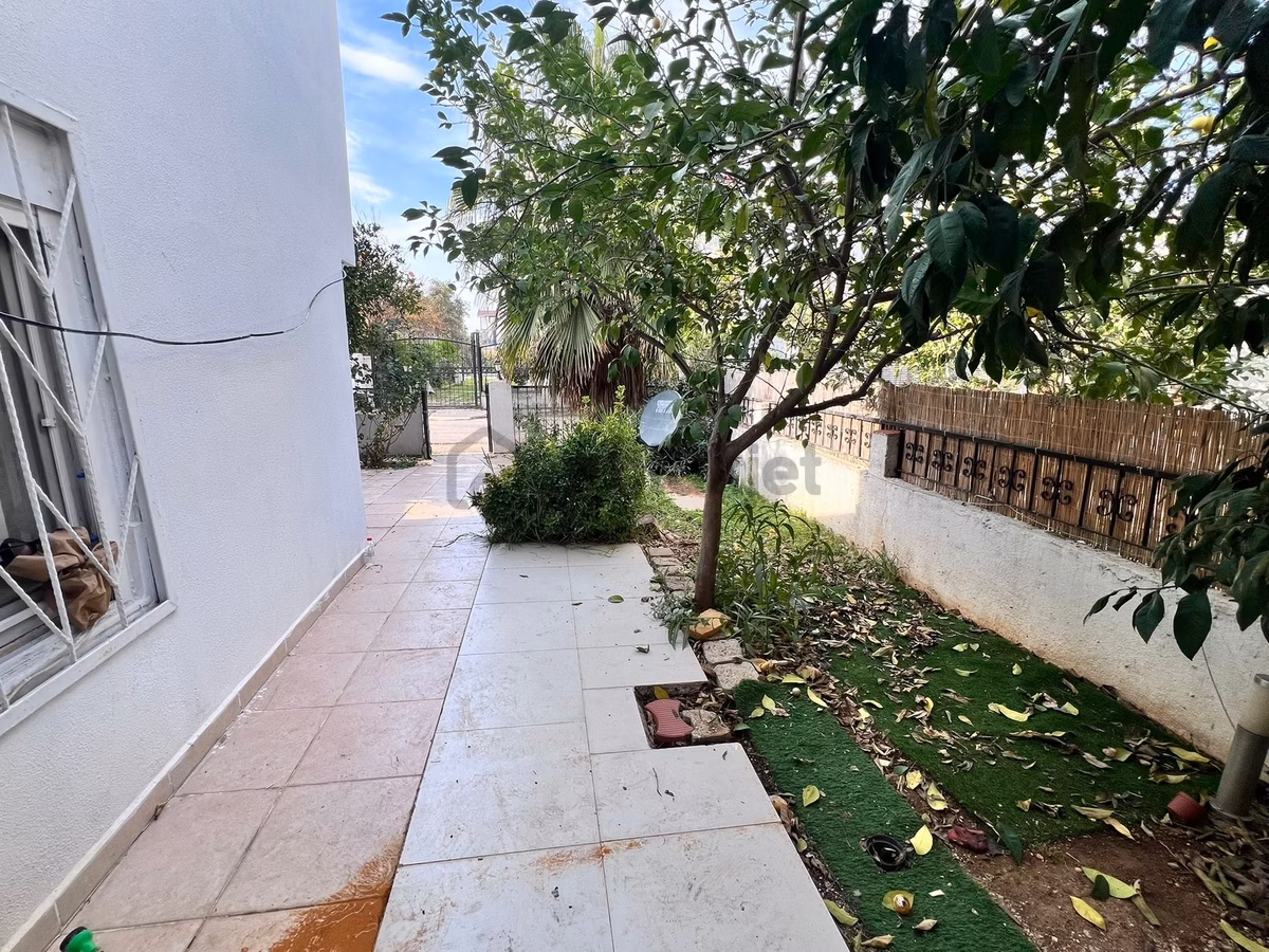 Antalya Kadriye'de Bahçeli 3+1 Satılık Villa - 8