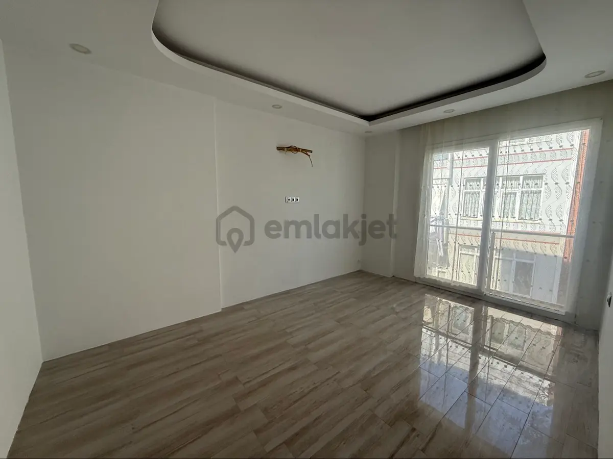 Kuşadası İkiçeşmelik Mahallesinde Boş Kiralık 1+1 Daire - 13
