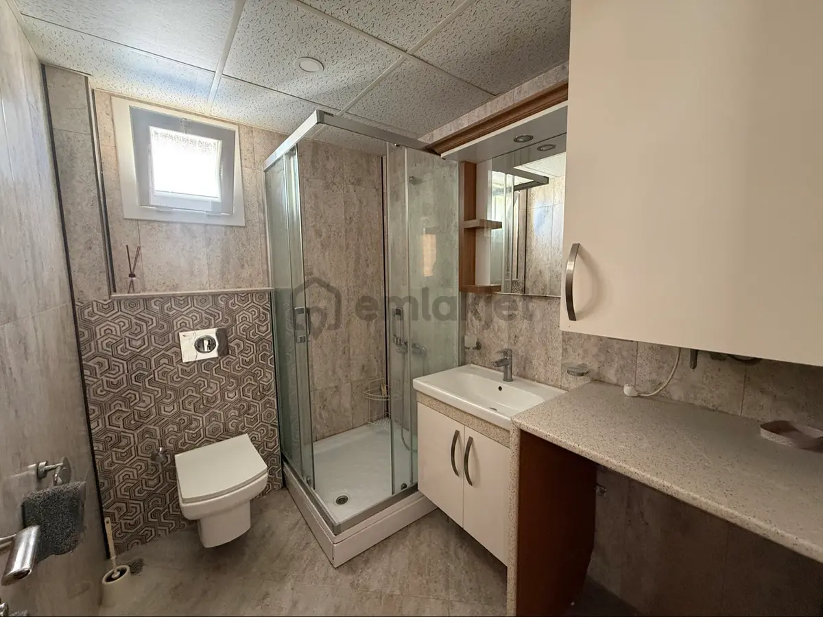 Kuşadası İkiçeşmelik Mahallesinde Boş Kiralık 1+1 Daire - 17
