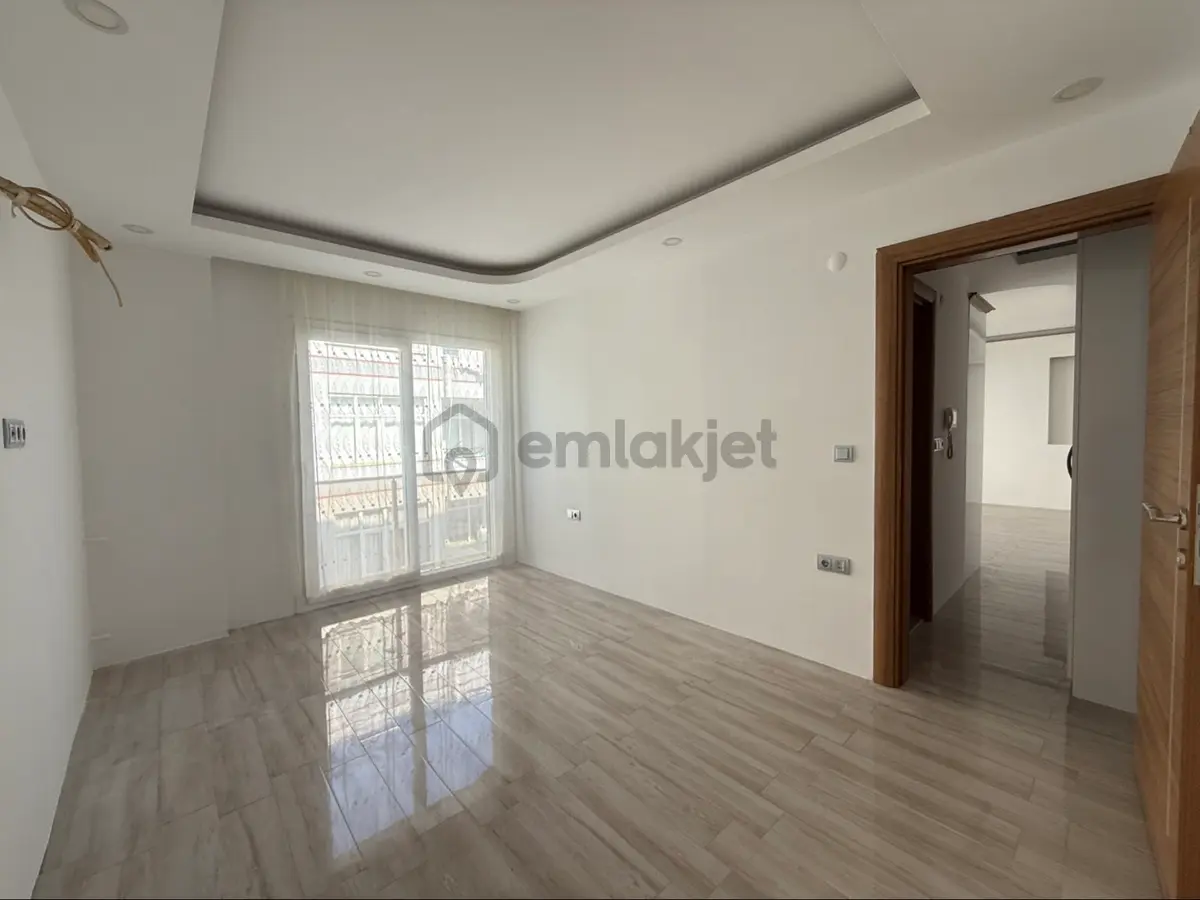 Kuşadası İkiçeşmelik Mahallesinde Boş Kiralık 1+1 Daire - 10