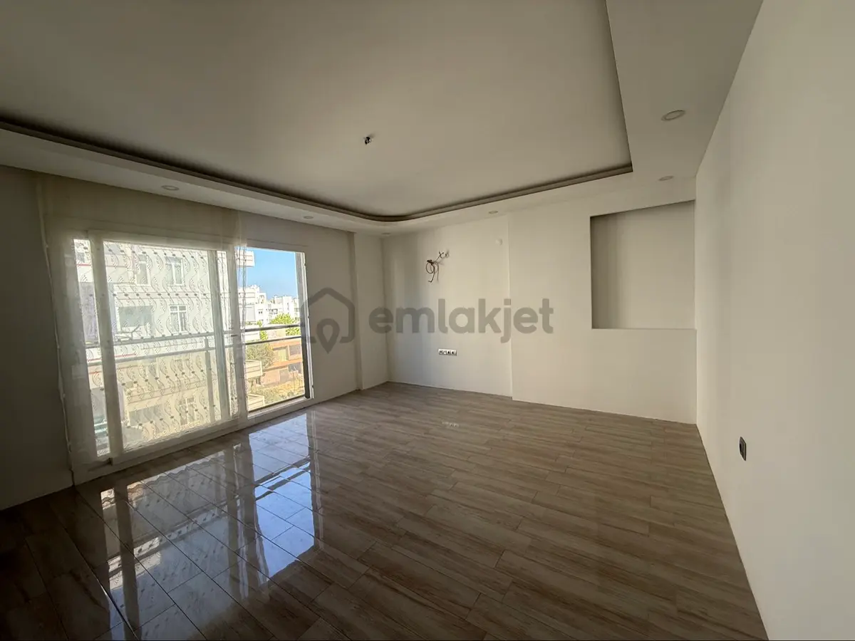 Kuşadası İkiçeşmelik Mahallesinde Boş Kiralık 1+1 Daire - 7