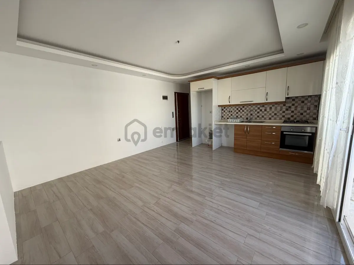 Kuşadası İkiçeşmelik Mahallesinde Boş Kiralık 1+1 Daire - 3