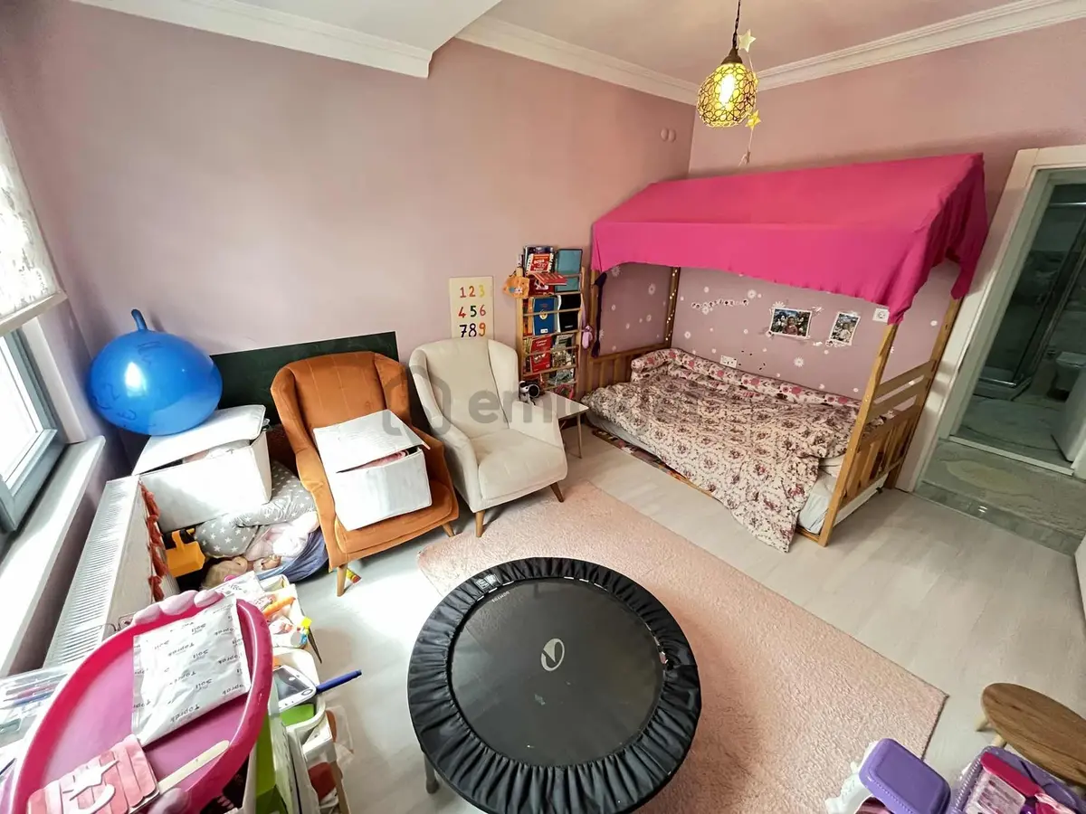 Çerkezköy'de Geniş Kullanışlı Ebeveyn Banyolu 3 + 1 Daire - 30