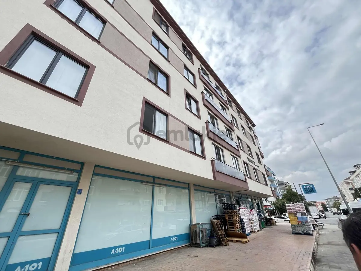 Çerkezköy'de Geniş Kullanışlı Ebeveyn Banyolu 3 + 1 Daire - 6