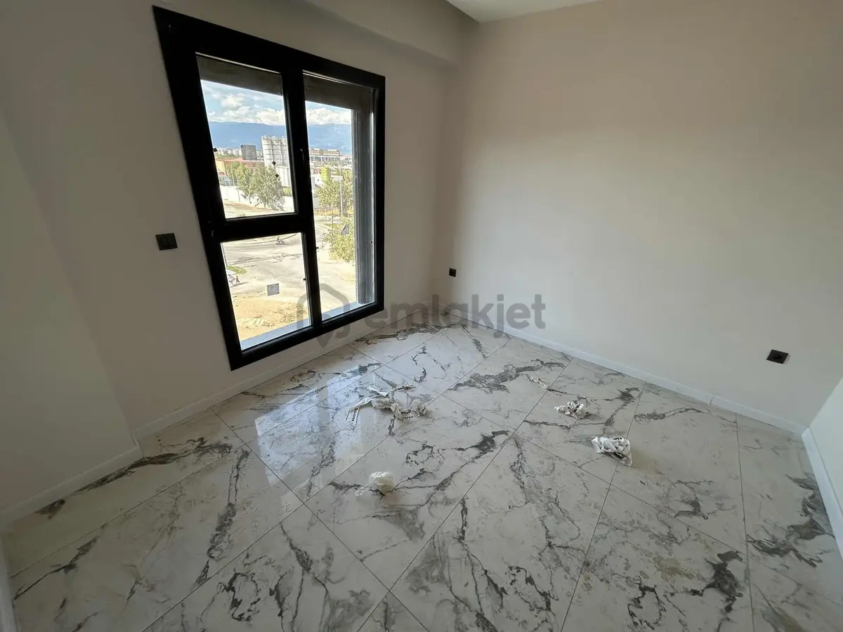Onmax Bademalanında Satılık 2+1 Sıfır Lüks Daire - 28