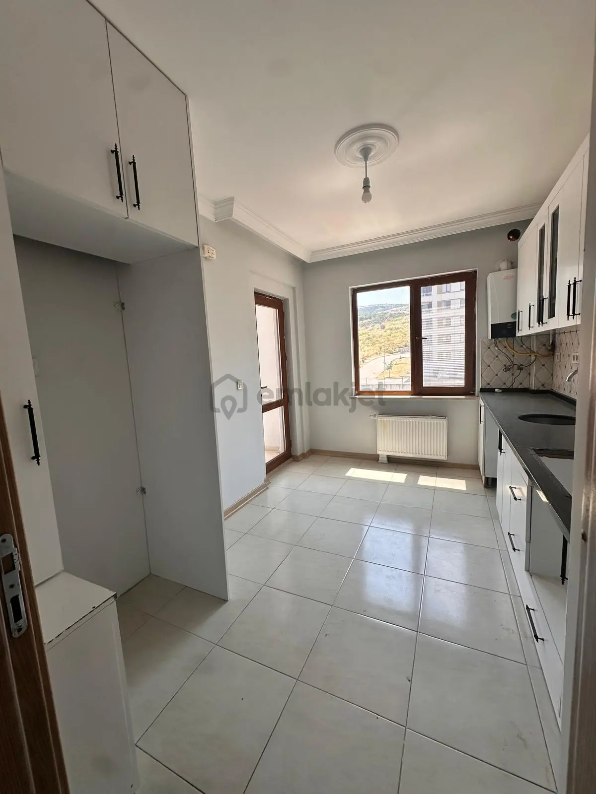 Kurşun Gruptan Akgedik Girişinde E.banyolu 2+1 Ara Kat Daire - 11