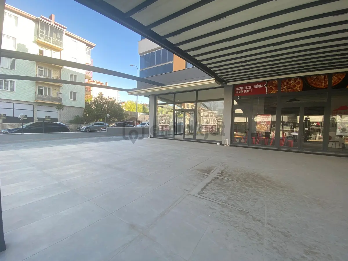 Bess'den Ertaş Bulvarı Üzerinde Bahçe Kullanımlı Kiralık İşyeri - 3