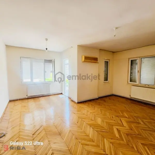 Yeşilbahçe'de Cadde Üzeri Doğalgazlı Kiralık 3+1 Daire - 5
