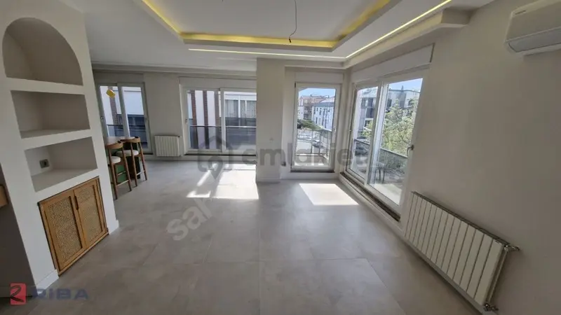 Güzeloba Merkezinde Sıfır Tadilatlı Modern Dublex - 4