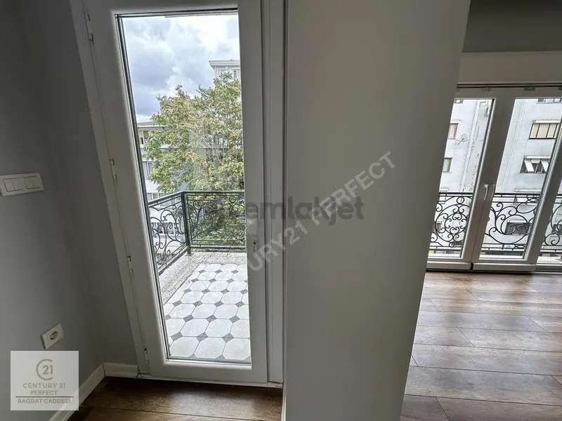 Suadiye'de Katta Tek Daire: 127m², 2+1, Ebeveyn Banyolu, Balkonl - 35