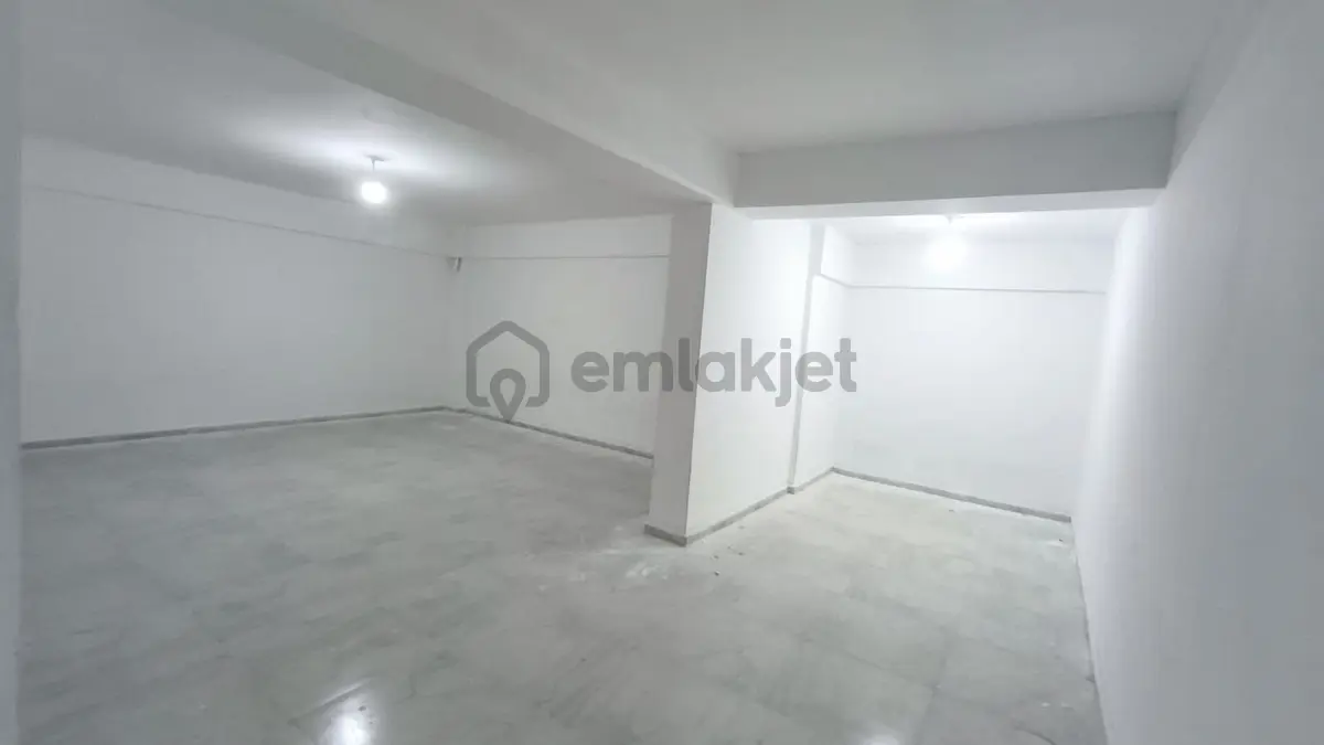 Otovilden Esenyurtta 4+1 Cadde Üzeri Villa - 31