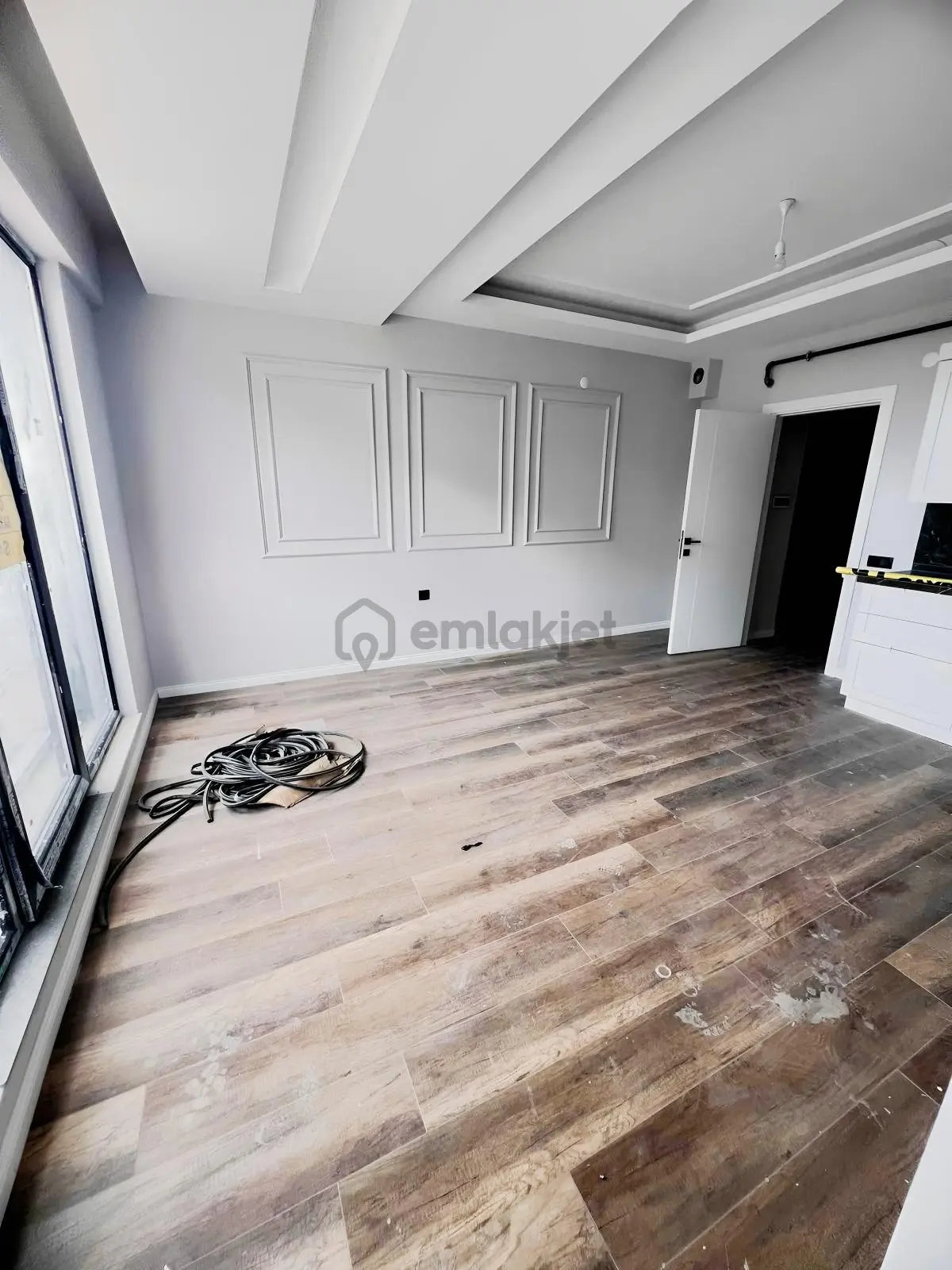 Alaçam Caddesi'ne Cephe Kiralık 1 + 1 - 9