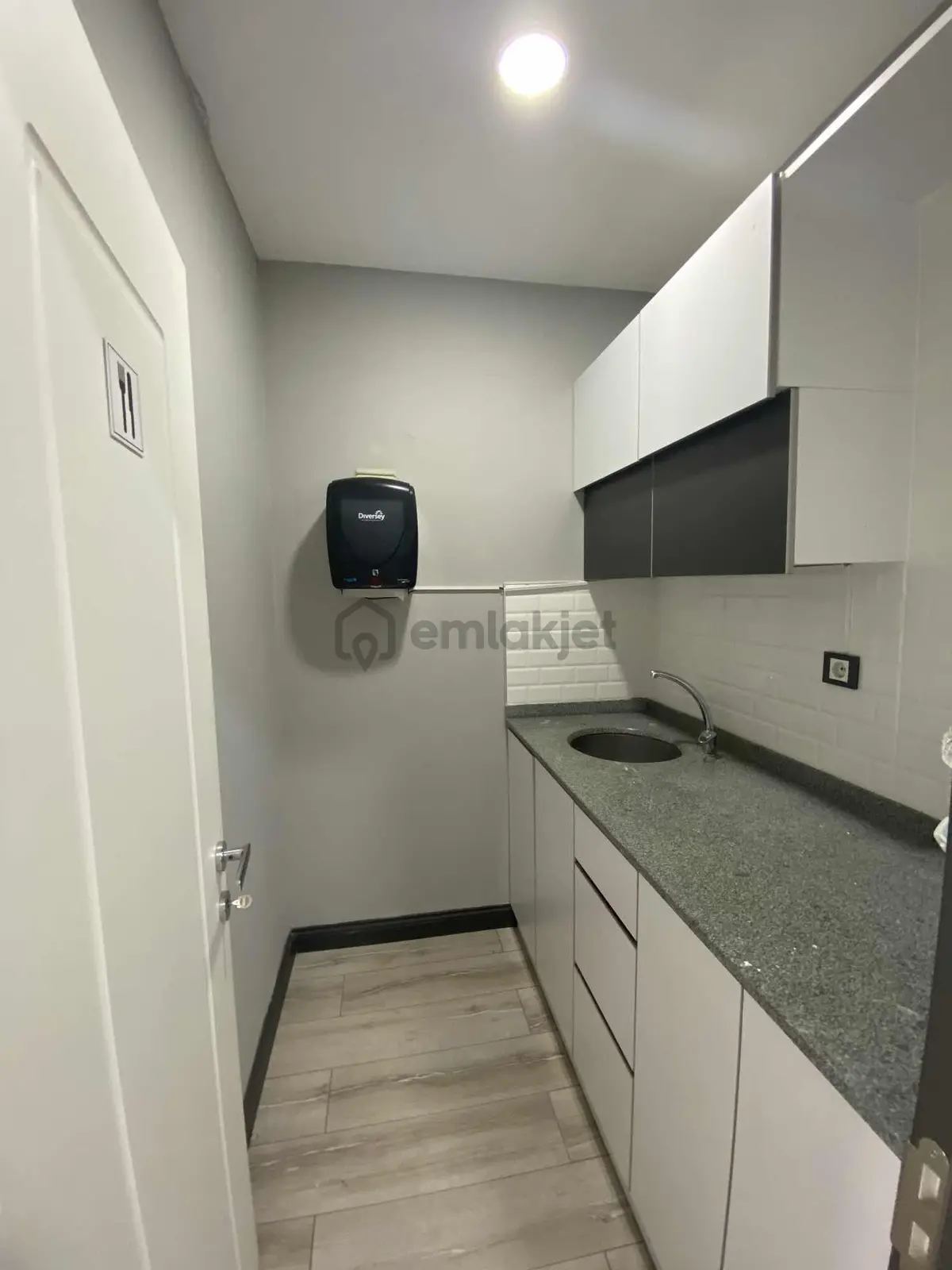 Revizyon Plazadan Akra 1 Plazada Satılık 1+1 Ofis - 12