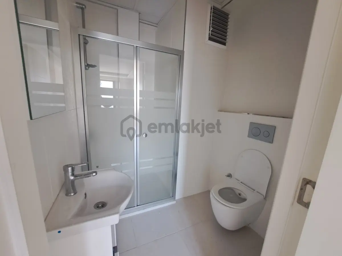 Modest Den Uğurmumcu Merkezde Satılık 3+1 Daire 170m2 - 35