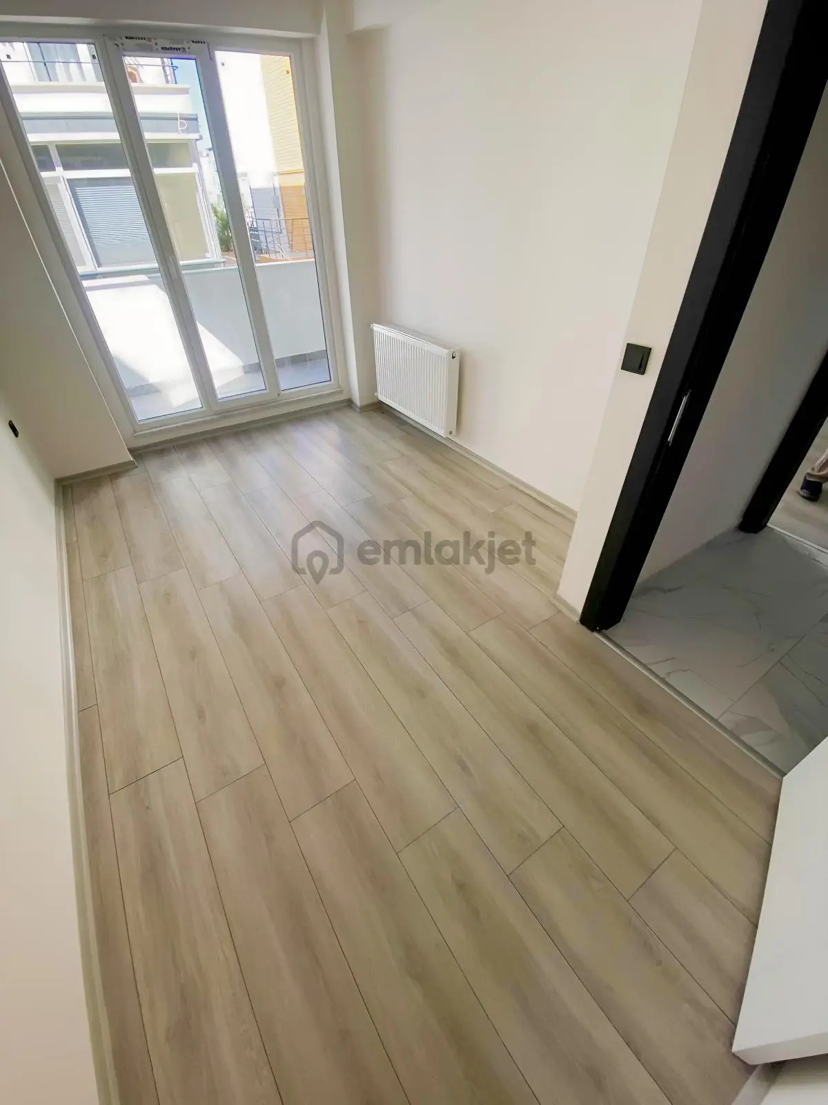 İskanlı Ankastre Setli Kullanışlı Geniş Balkonlu 1+1 Daire - 15