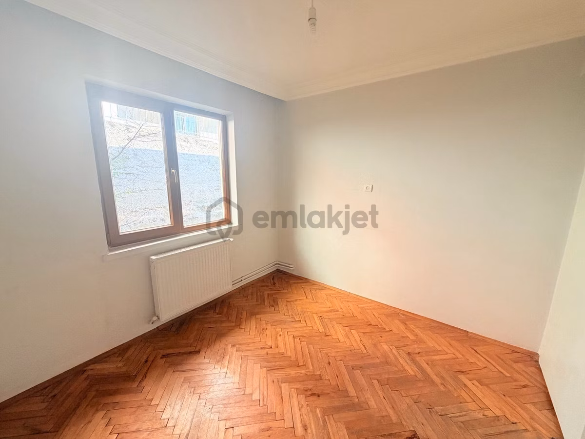 Keçiören Bağlarbaşı Mah.,4+1, Satılık,3 Cepheli, Dubleks Daire - 25