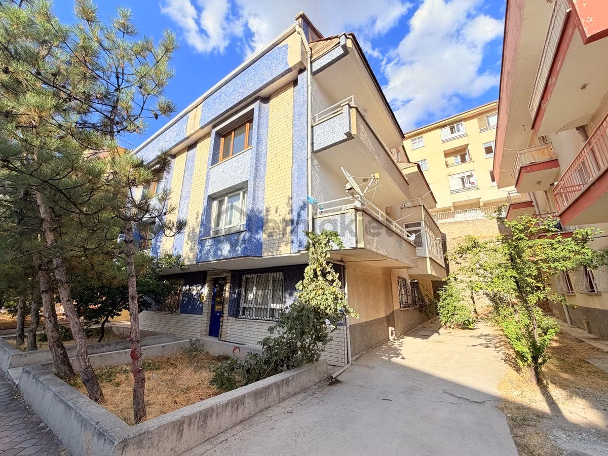 Keçiören Bağlarbaşı Mah.,4+1, Satılık,3 Cepheli, Dubleks Daire