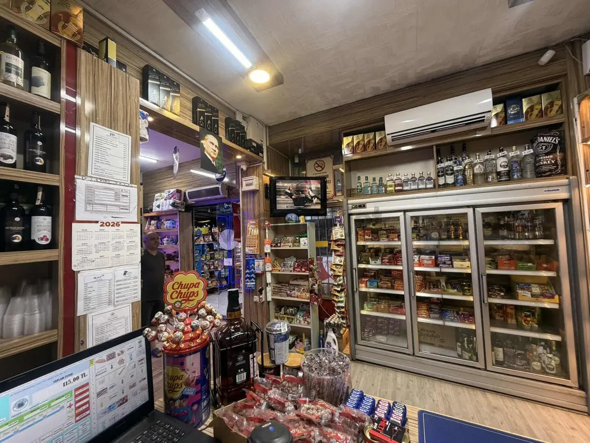  Dokuma'nın Lokomotifi: Köşe Başı Devirlik Tekel Bayii - 21