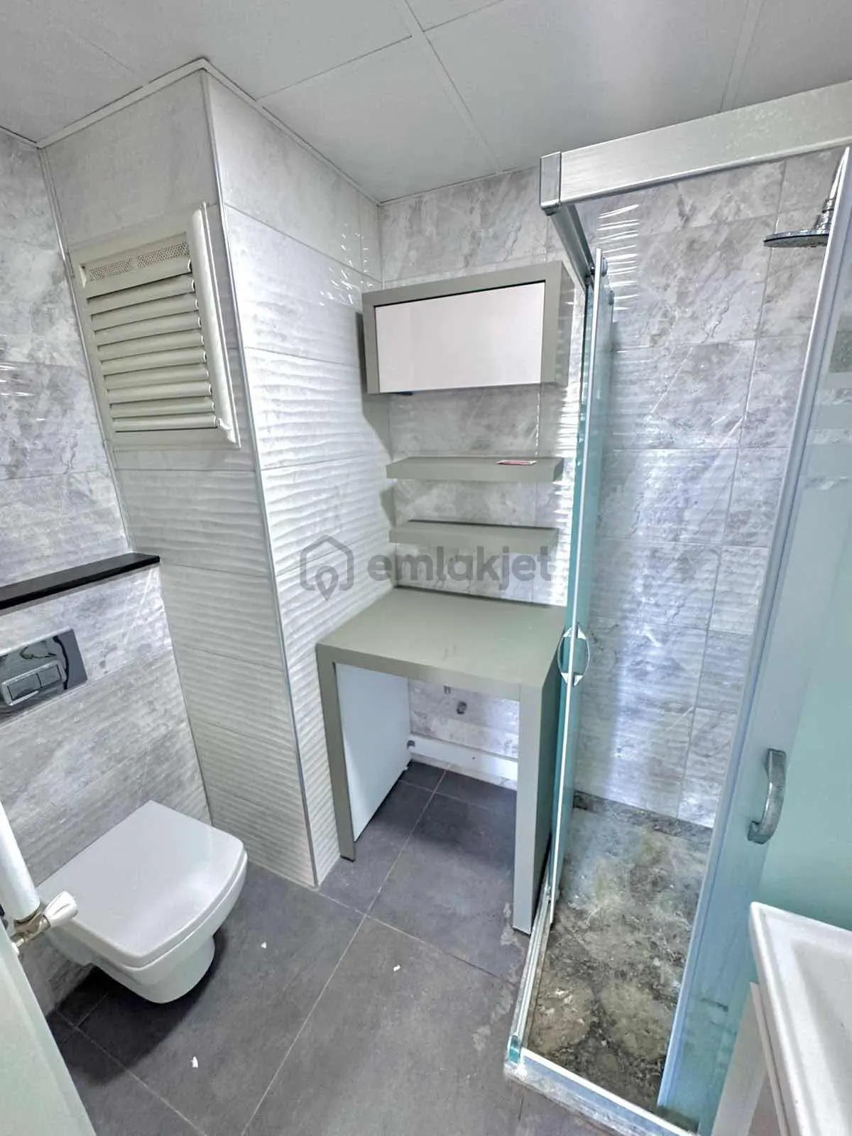 Kuşadasında 3+1 Doğalgazlı Geniş Kullanımlı Ferah Daire - 8
