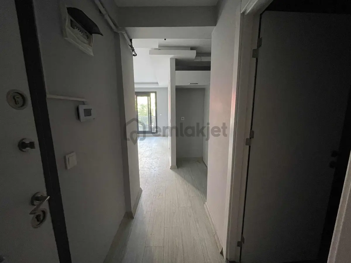 Buca Menderes Mah Ara Kat Geniş Tip 1+1 Kiralık Daire - 21