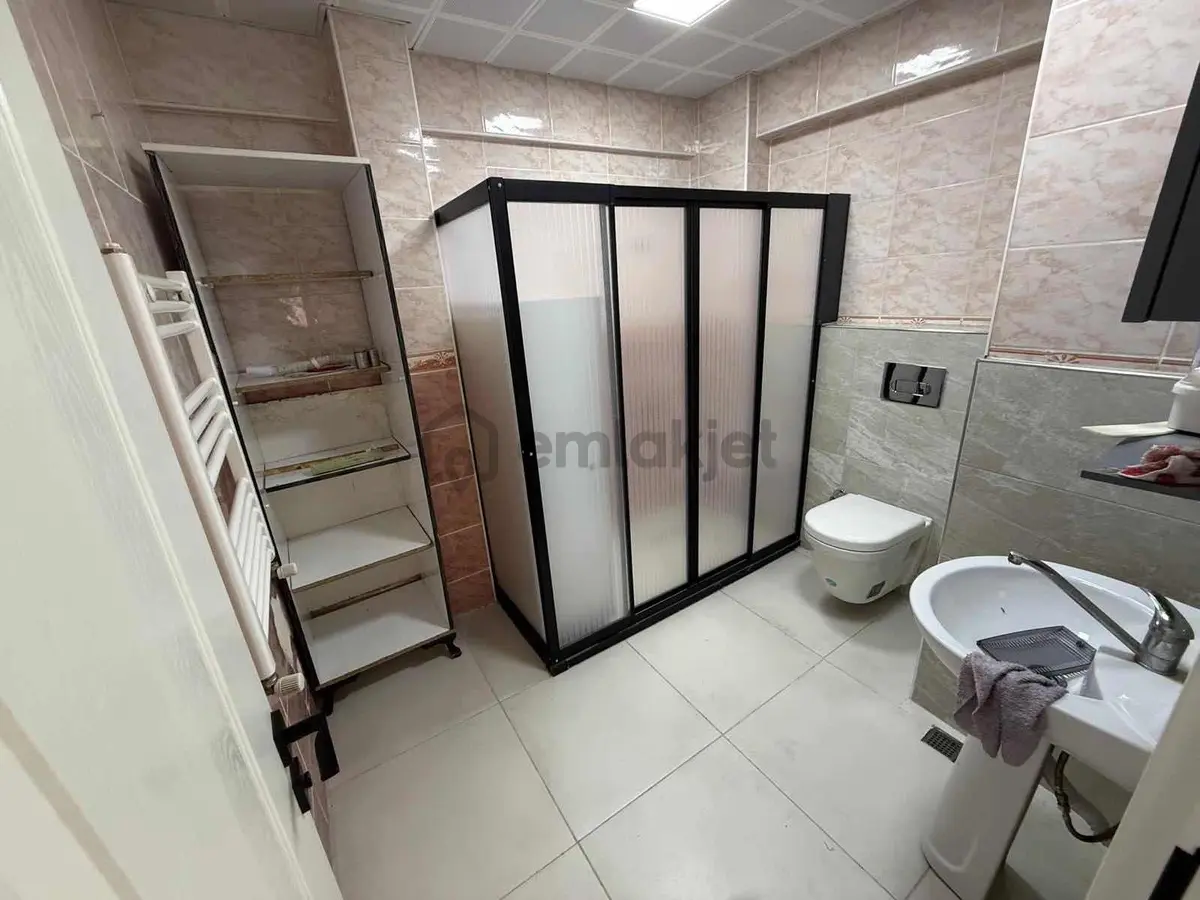 Ceylanlar'dan Halkalı Meydan'da Kullanışlı Kiralık 3+1 Daire - 32