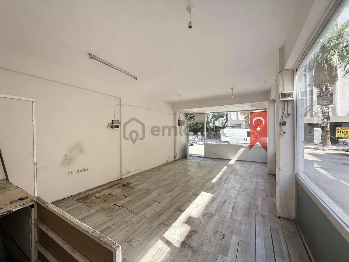 Doğugarajı'nda Satılık İş Yeri - 3