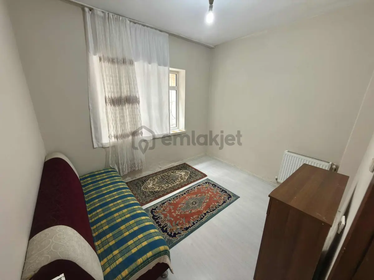 Danışment Göbekte Cadde Üzeri Balkonlu Giriş Kat Fırsatı! - 11