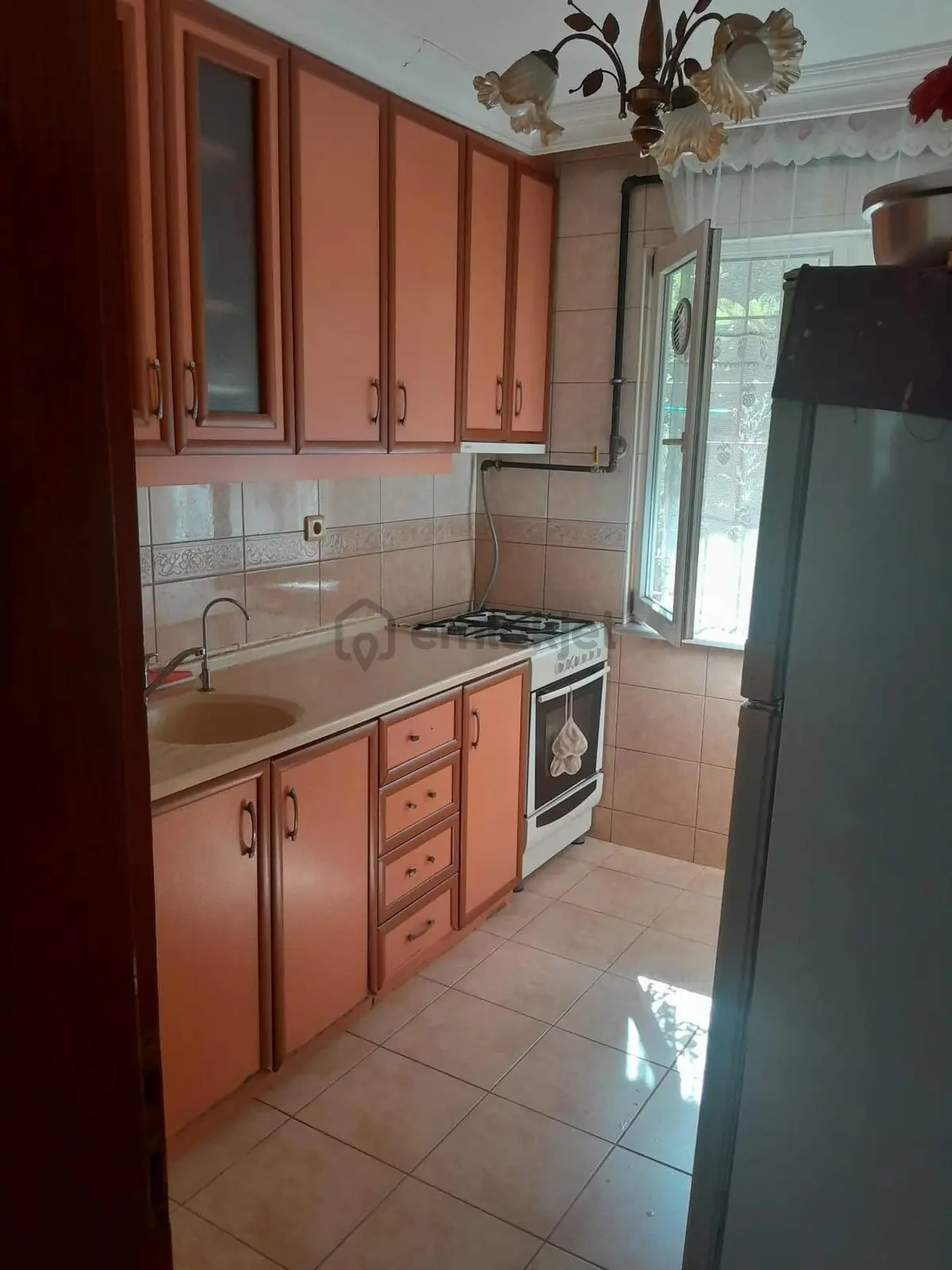 Millet Mahallesinde Müstakil 2 Katlı Köşe Daireler - 8