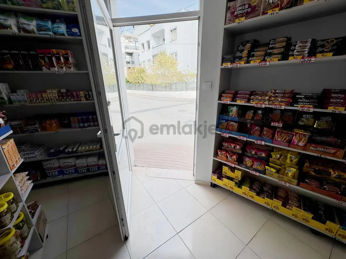 Barbaros Mahallesi Mülkü İle Devren Satılık Market - 17