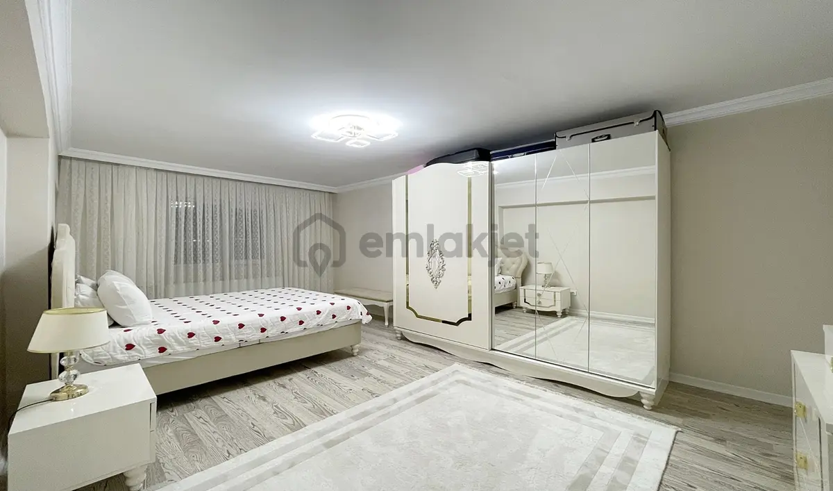 Yasa'dan Site İçerisinde 7. Kat Teras Balkonlu 4+1 Satılık Daire - 32