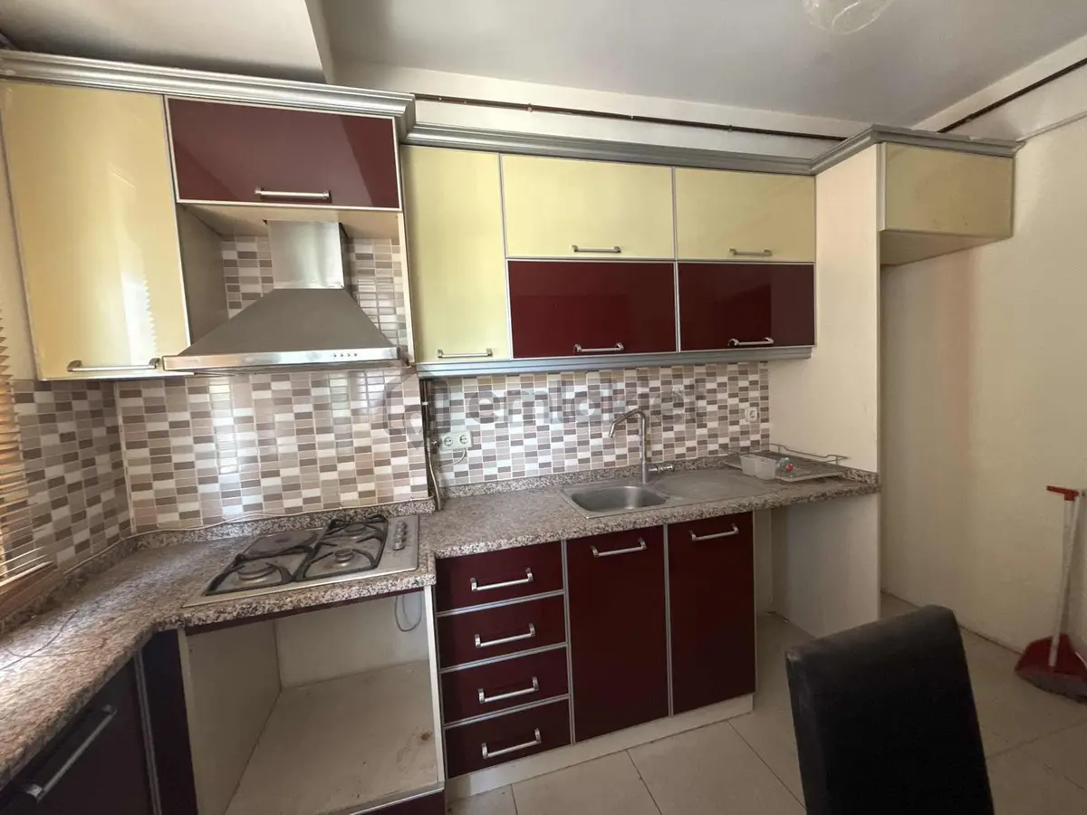 Gaziemir Merkezde Geniş 2+1 Kiralık Daire - 12