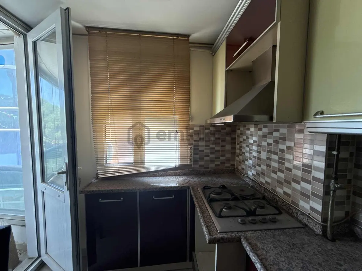 Gaziemir Merkezde Geniş 2+1 Kiralık Daire - 22