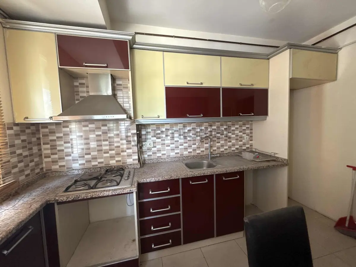 Gaziemir Merkezde Geniş 2+1 Kiralık Daire - 16