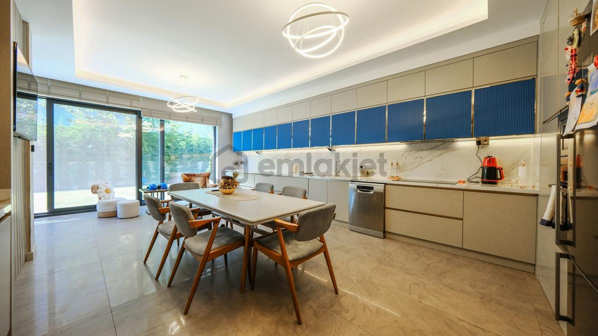Yeni Bağlıcada Satılık Lüks Villa - 33