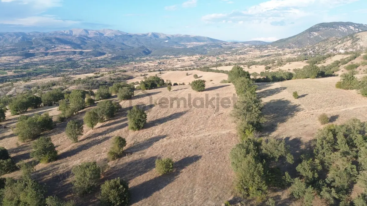 Hamamözü Dedeköy'de 645 M² Manzaralı Satılık Tarla - 17
