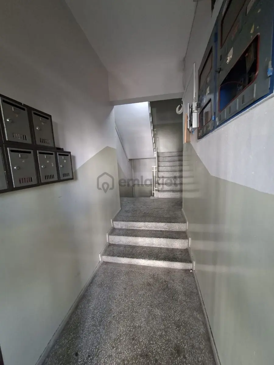 Bahçelievler Mahallesinde Satılık 2+1 Daire - 21