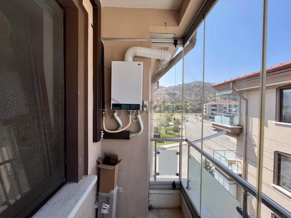 Selçuklu Mh.orhun Parkı Manzaralı Güney Cephe 3+1 Daire - 28