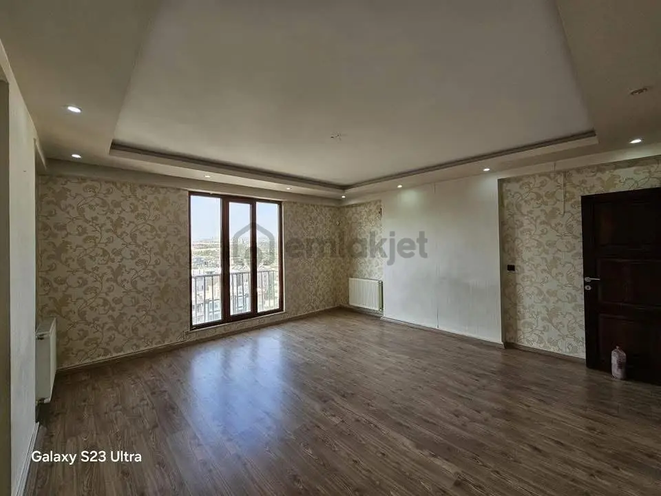 Cadde 17 Emlaktan Sitede 4+1 Arakat - 7