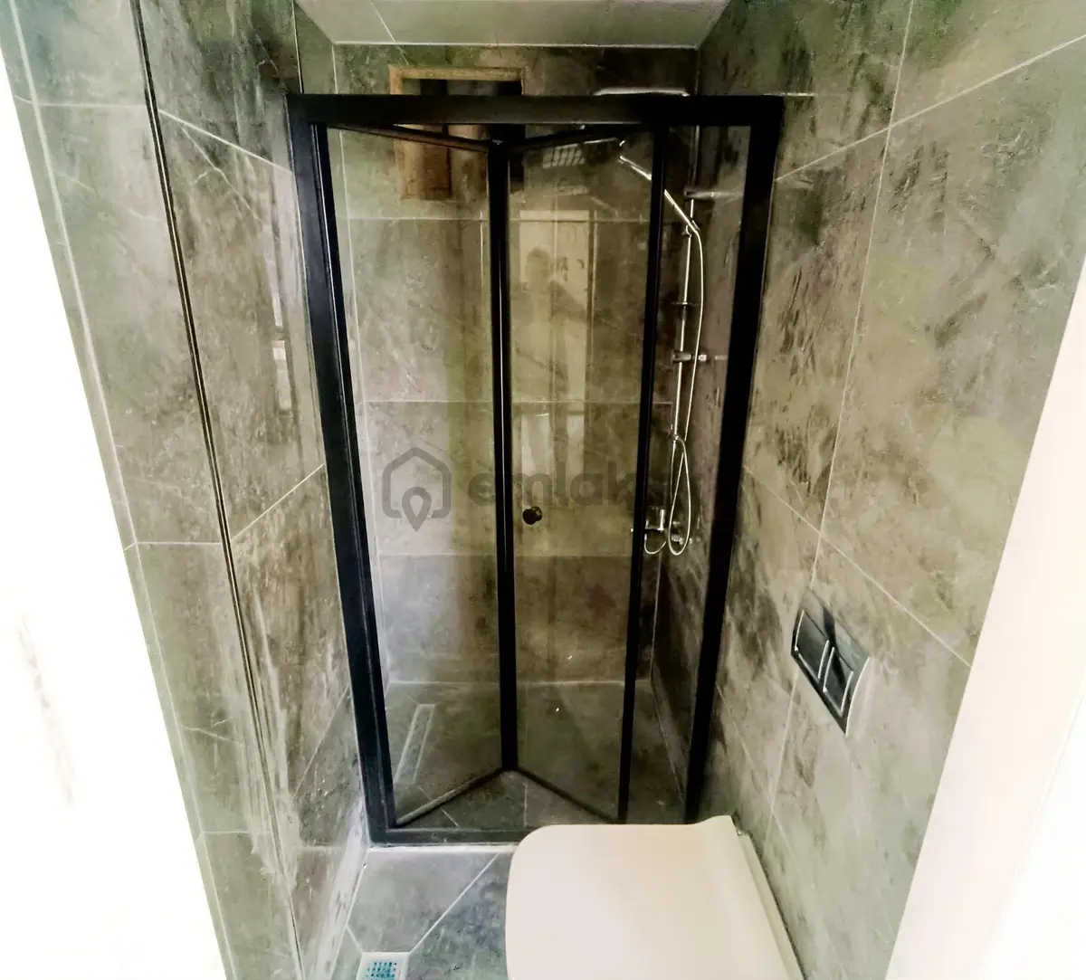 Hatip Mahallesinde Ultra Lüks Site İçerisinde Satılık 2+1 Daire - 22