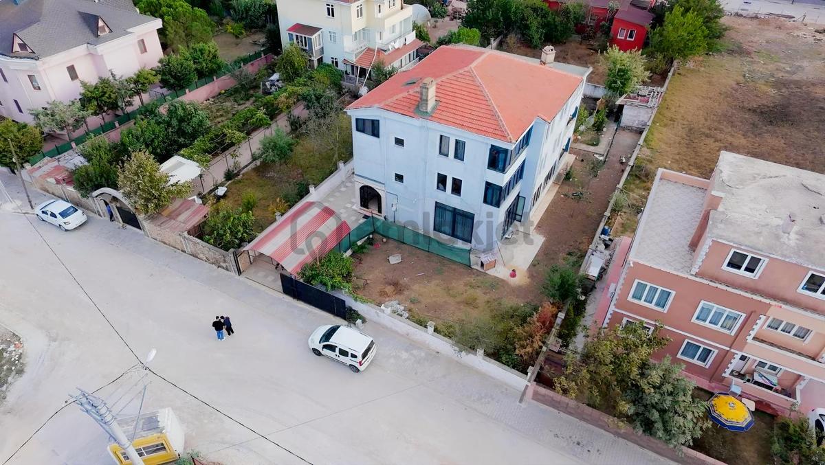 Çorlu/önerler Mah Satılık 831 M2 Arsalı 3 Katlı Müstakil Ev - 3