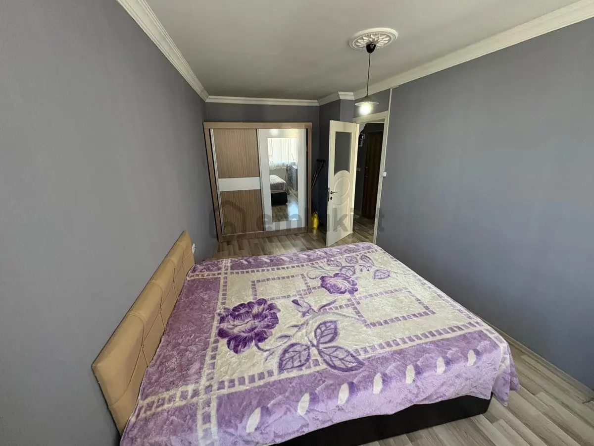 Bornova Mevlanada Merkezi Konumda | Full Eşyalı - 6