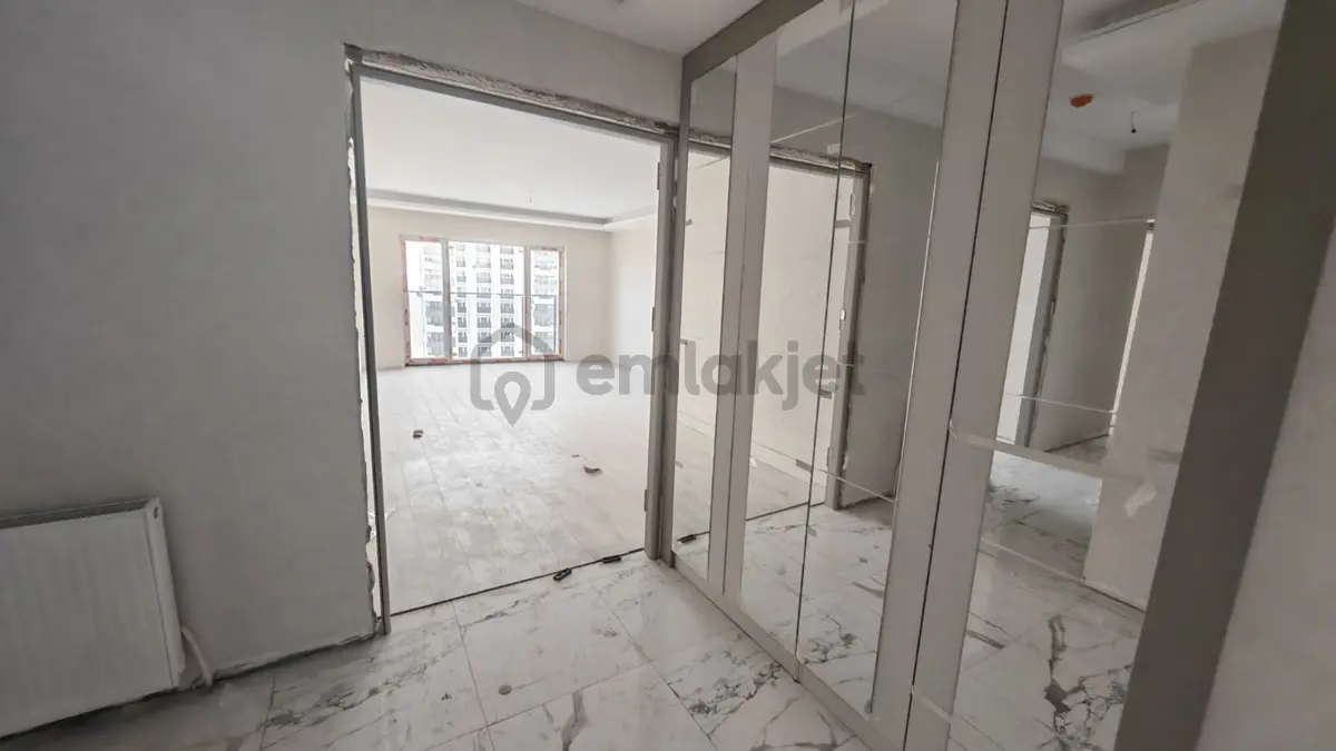 Serra Loft'ta 12. Katta 4+1 Acil Satılık Daire - 26