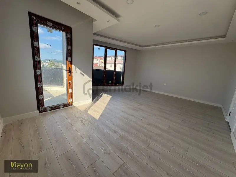 Sancaktepe Anacadde Üzerinde Satılık 3+2 Dubleks Daire - 7