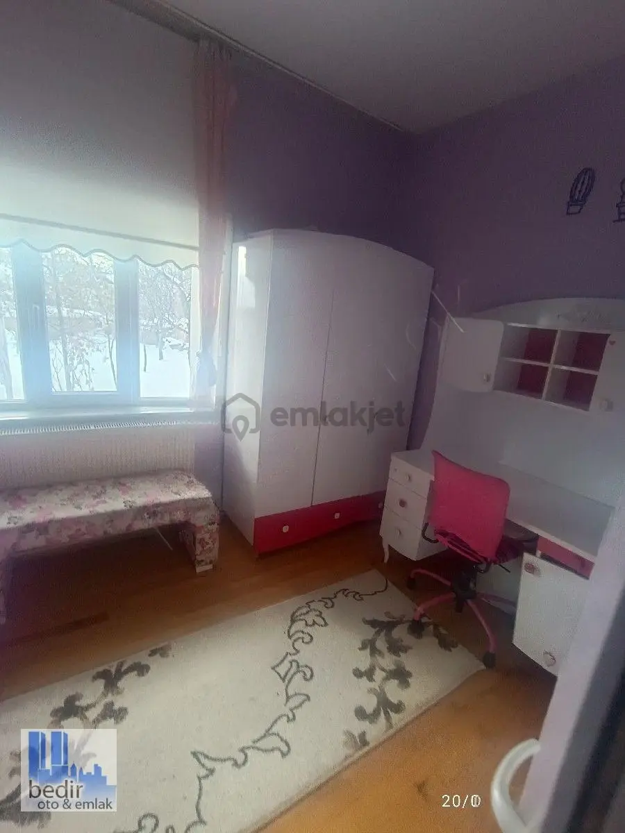 Bedir Emlaktan Eşyalı Kiralık. Bahçeli. Ev - 18