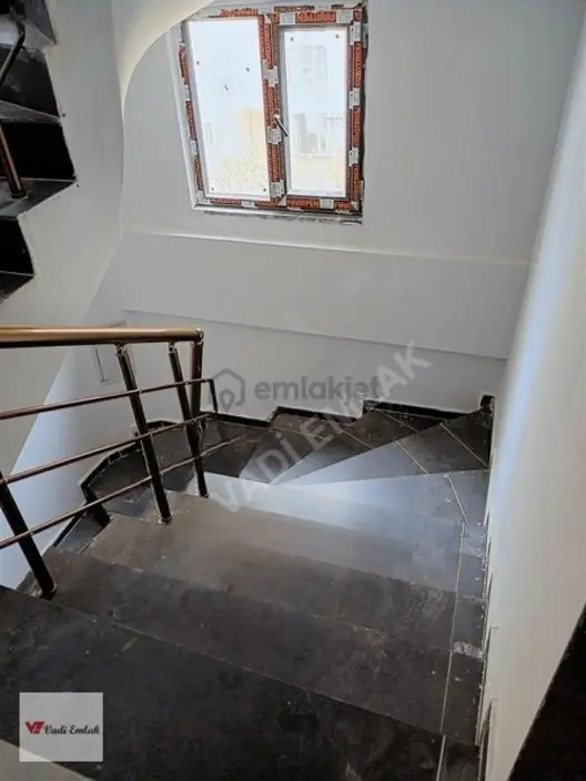 Bahçelievler De Eşyalı Kiralık 1+1 Lüks Daire - 24